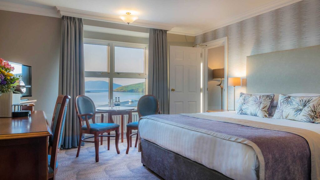 Room Gallery Dingle Accommodation Dingle Skellig Hotel   Exective Family Room 300 Bedroom 1024x576 